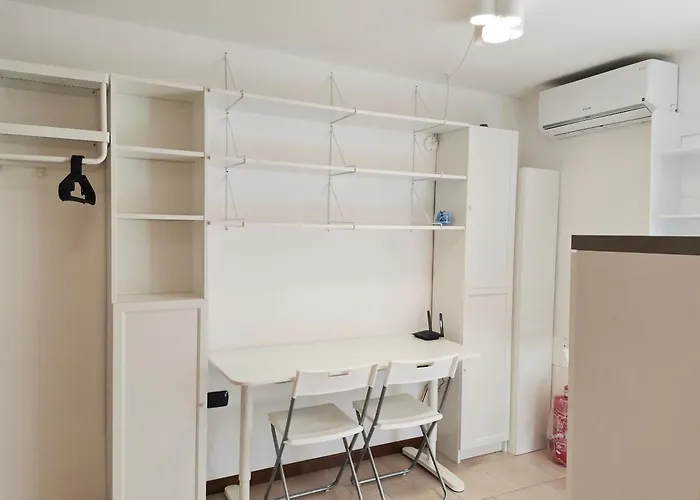 Uno Su Mille Apartment *