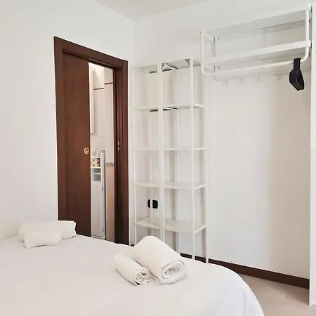 Uno Su Mille Apartment *